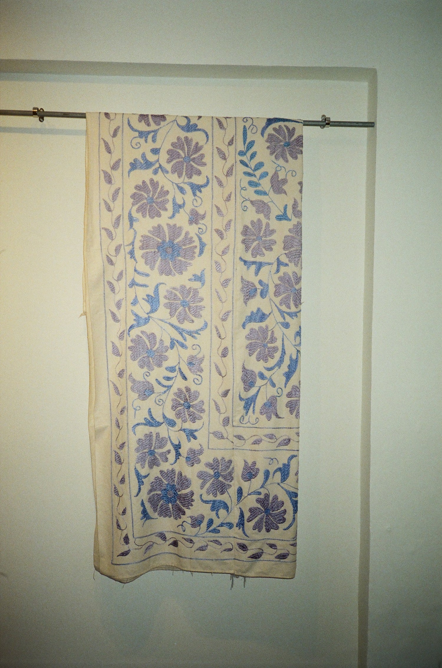 Suzani throw l Uzbekistan