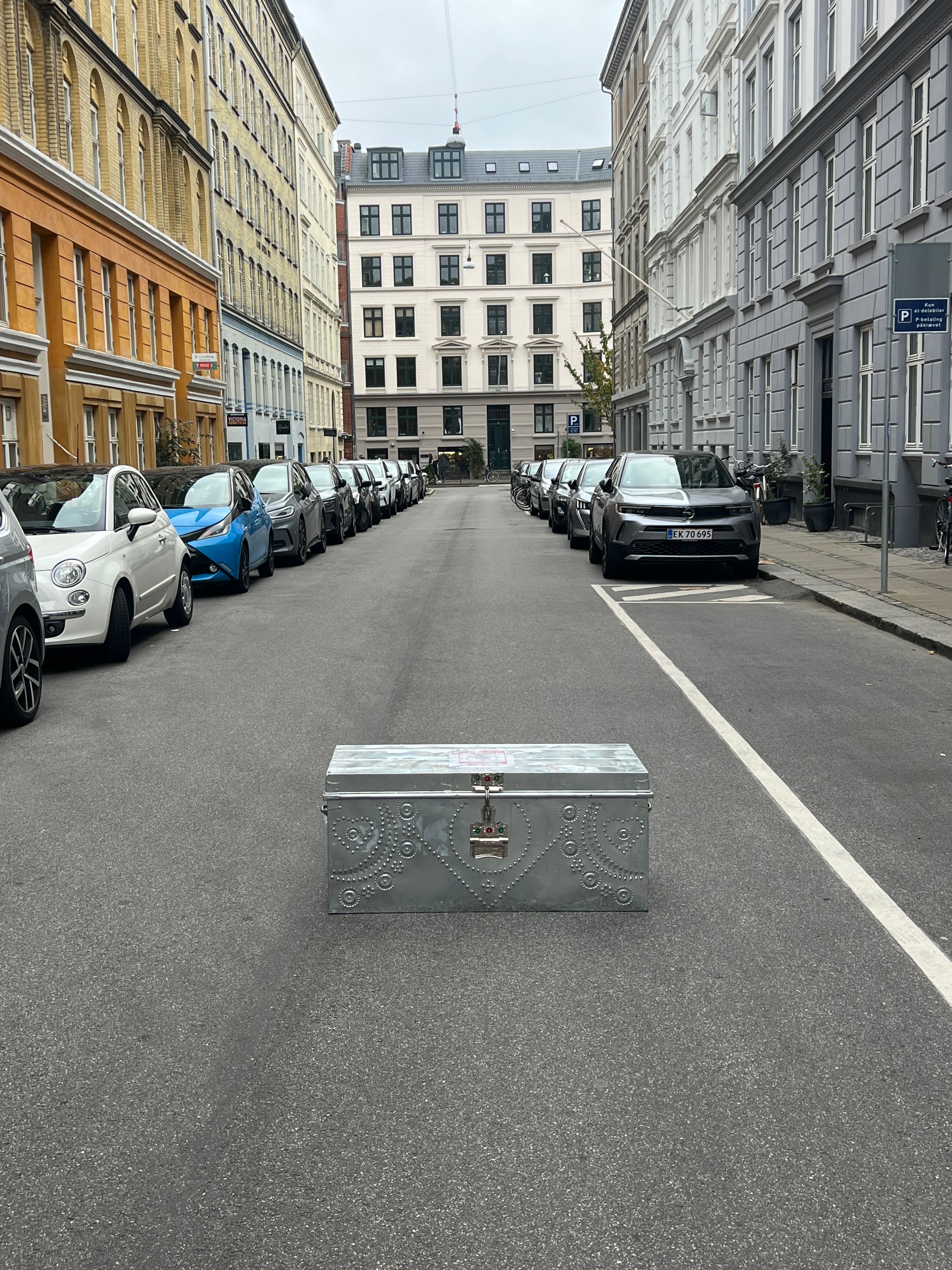 Original silver chest I Afghanistan