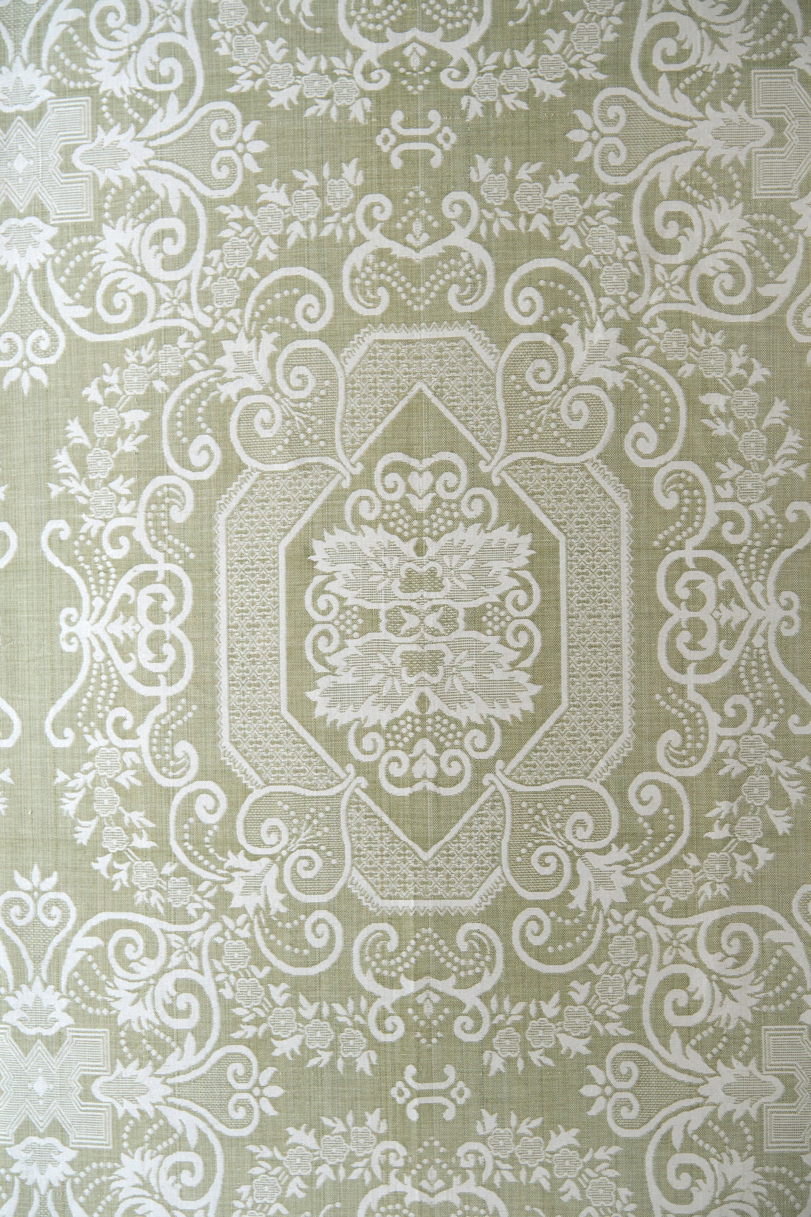 Syrian bedspreads l Hatay, Turkey