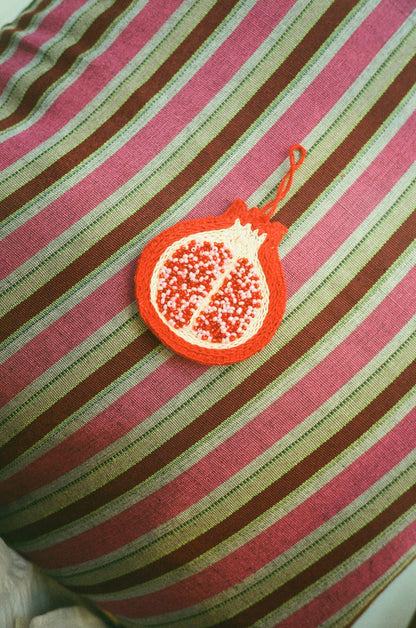 Granatæble Ornament  I Herat, Afghanistan
