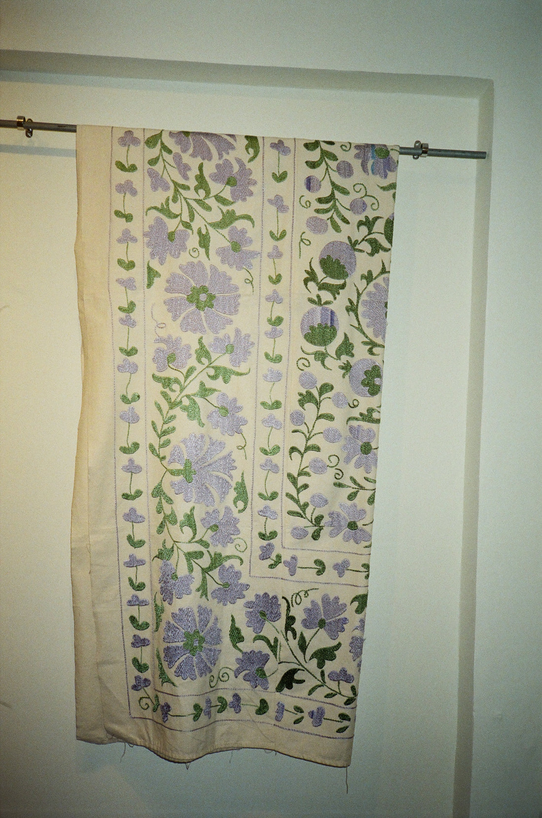Suzani throw l Uzbekistan