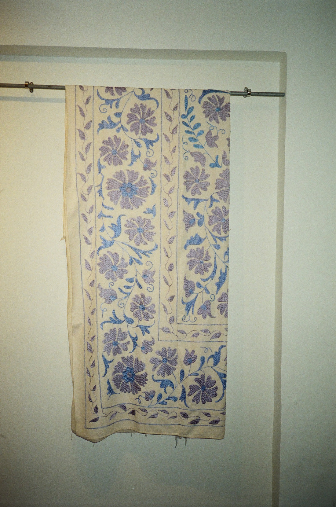 Suzani throw l Uzbekistan