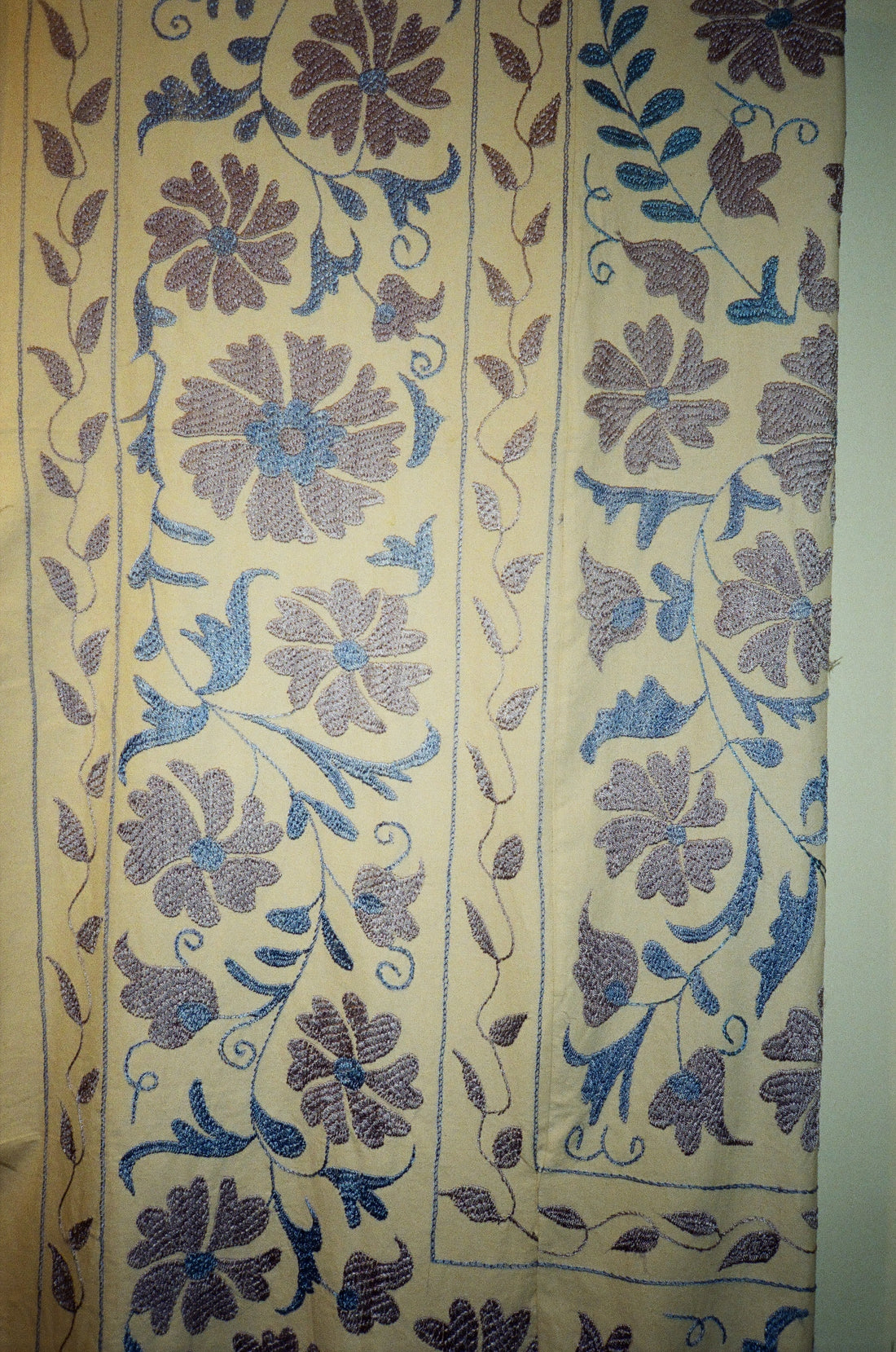 Suzani throw l Uzbekistan