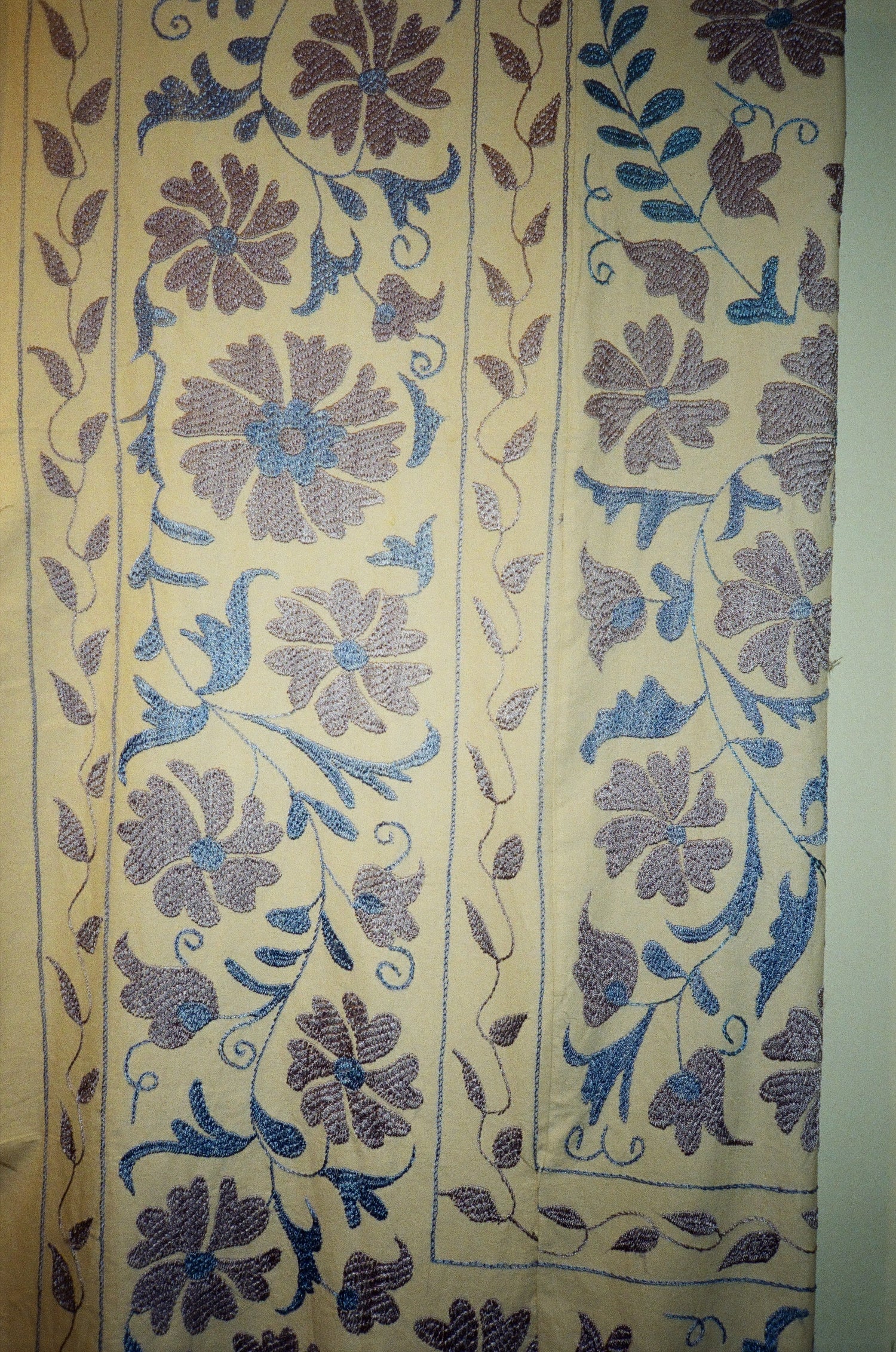 Suzani throw l Uzbekistan