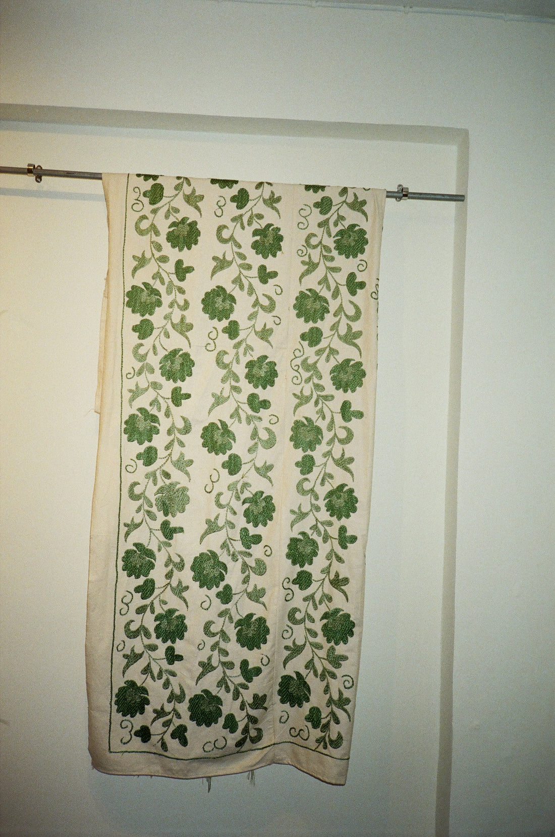 Suzani throw l Uzbekistan