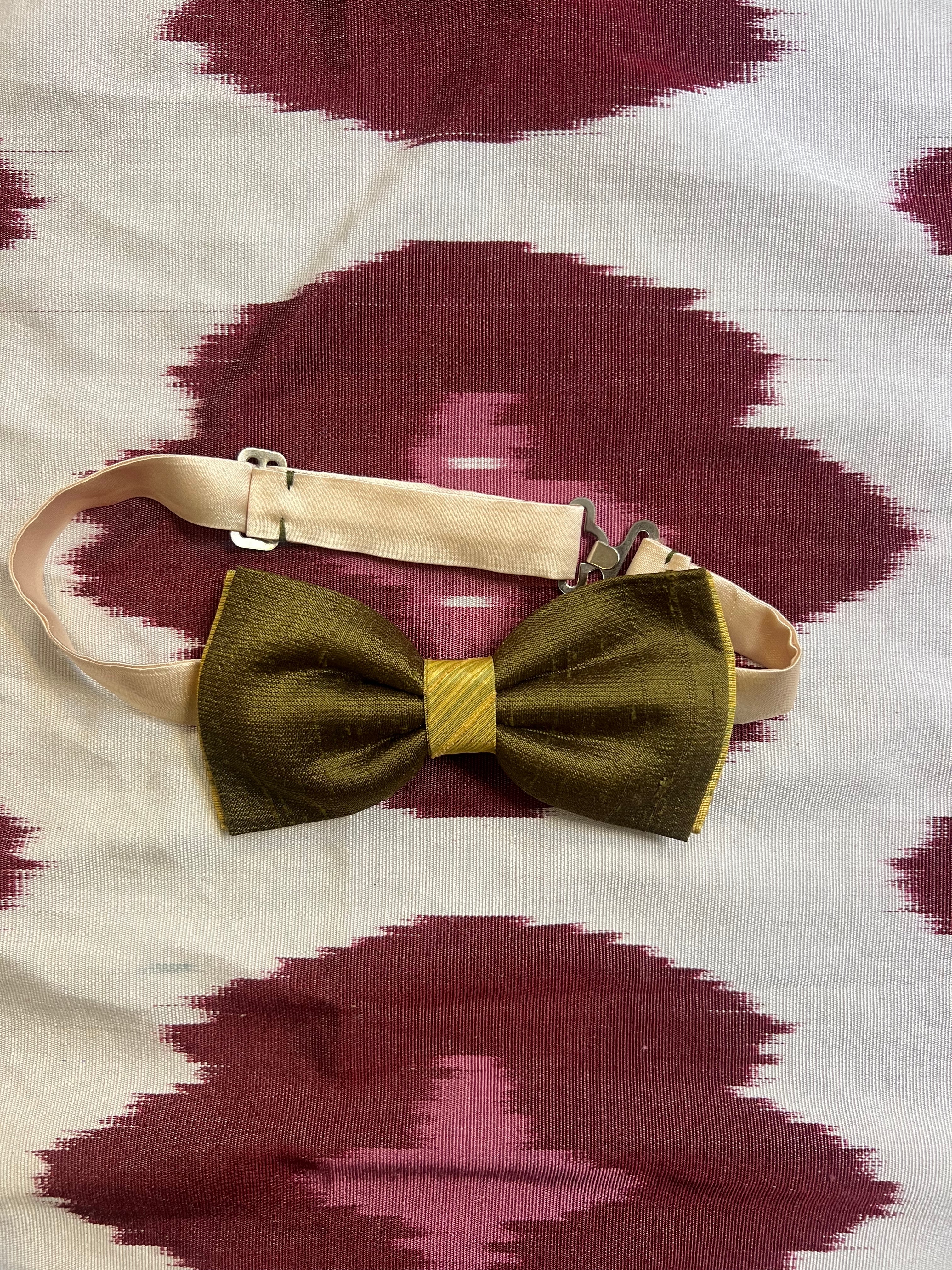 Bow tie I Istanbul, Turkey