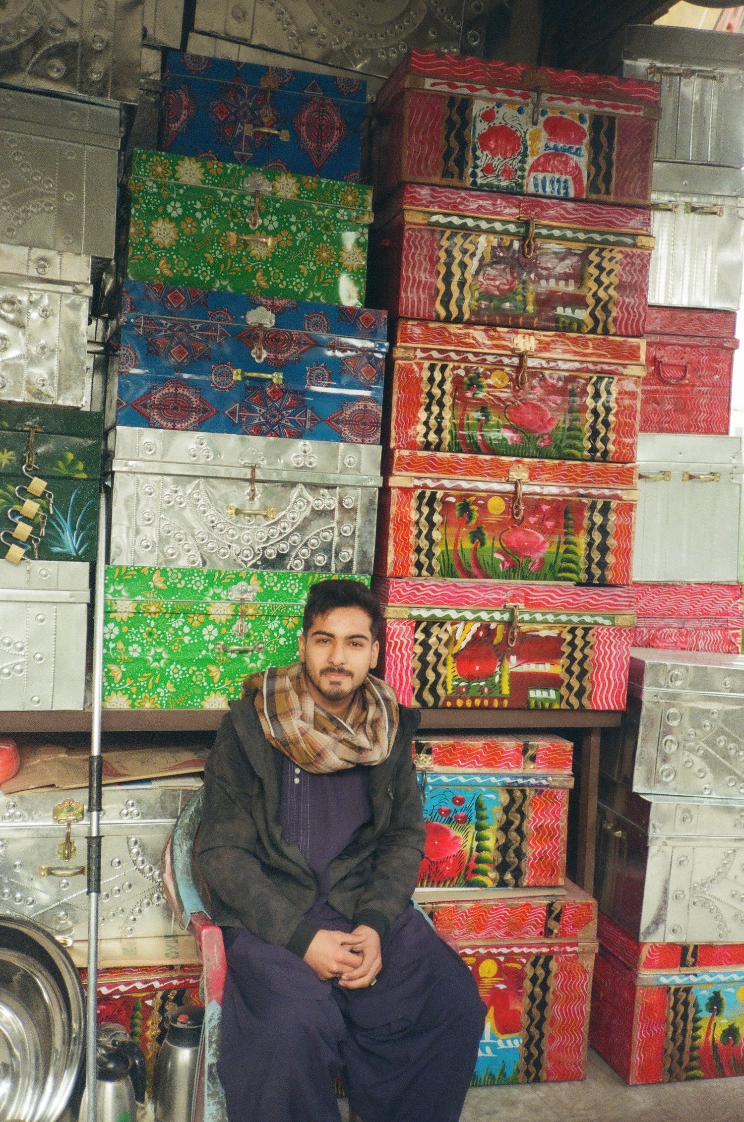 Original silver chest I Afghanistan