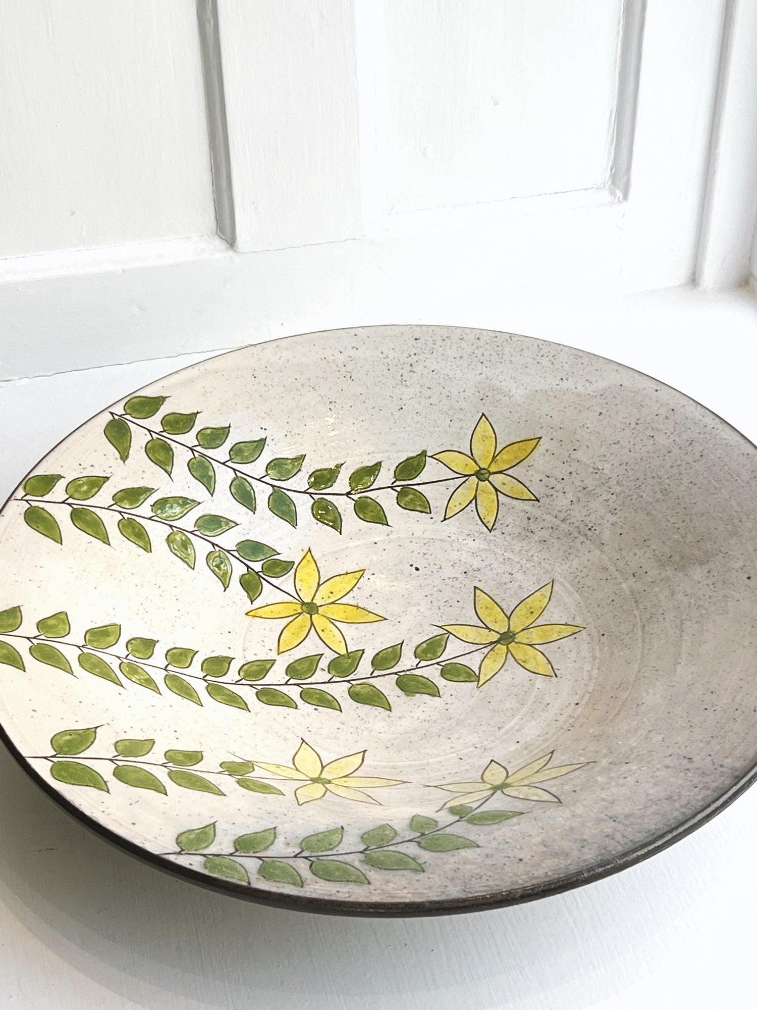 Hand-Painted Fayoum Pottery Flower I Egypt, Fayoum